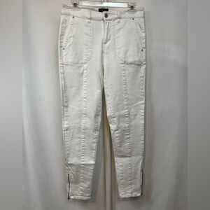 NWOT. G by Giuliana White Skinny Jeans Size 8